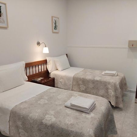 Hostal Dulcinea Madrid Exterior photo