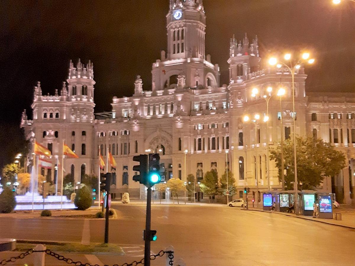 Hostal Dulcinea Madrid Exterior photo